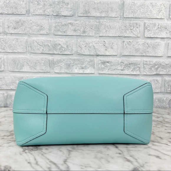 Kate Spade Pool Float Tote, Splash Key Chain, Large Wallet & Card Holder Wallet - Picture 5 of 16